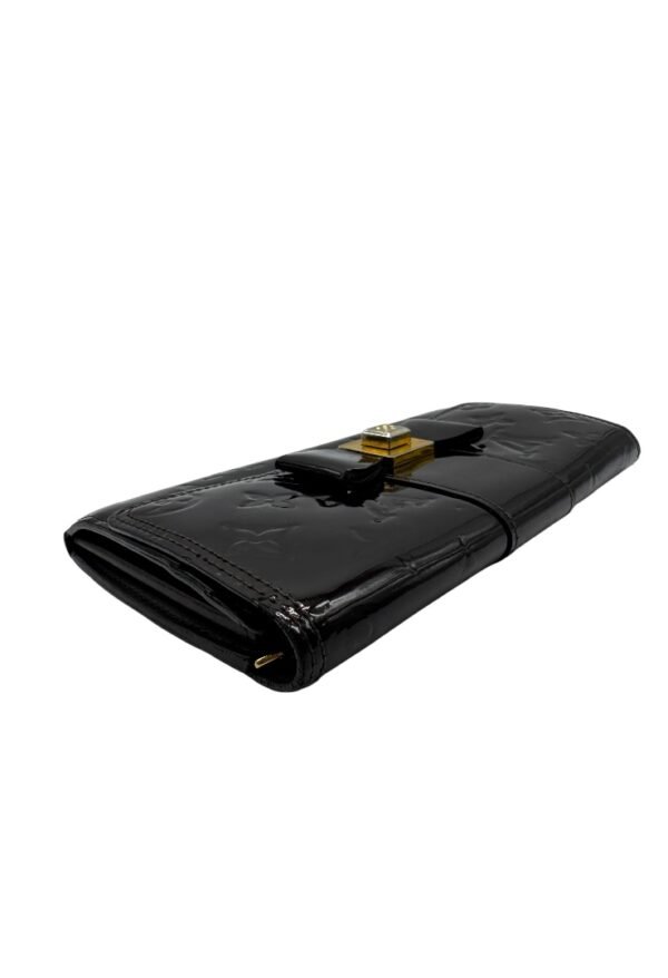 LOUIS VUITTON - AMARANTE VERNIS WALLET - Image 11